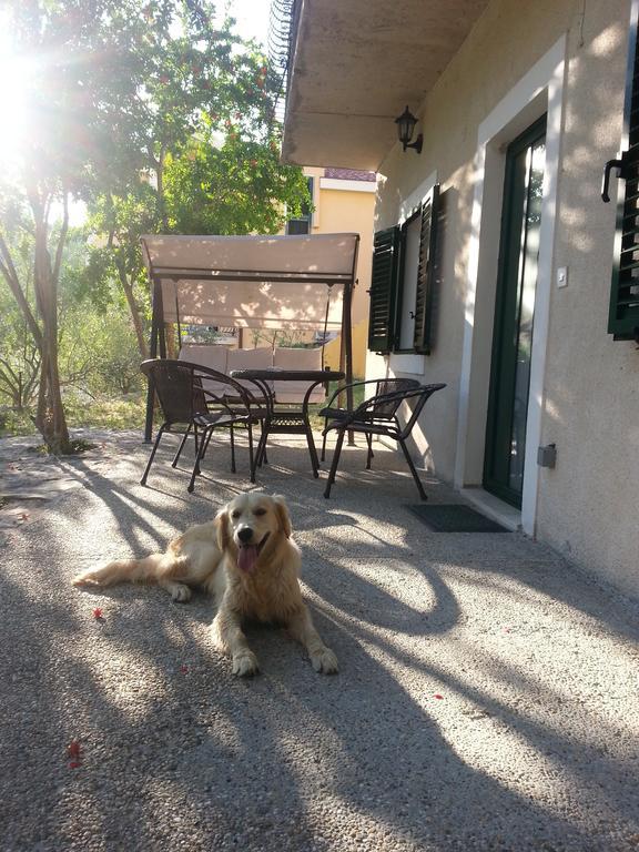 Apartments & Rooms Formenti Skradin Rom bilde