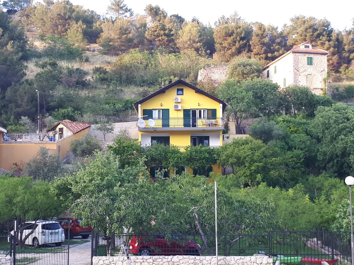 Apartments & Rooms Formenti Skradin Eksteriør bilde